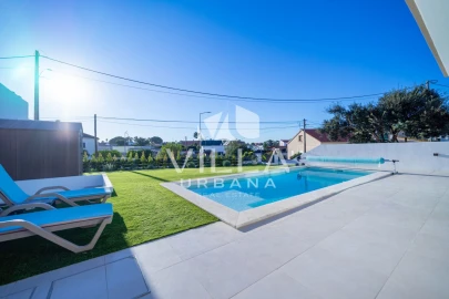 Moradia T4 para Venda em Fernao Ferro