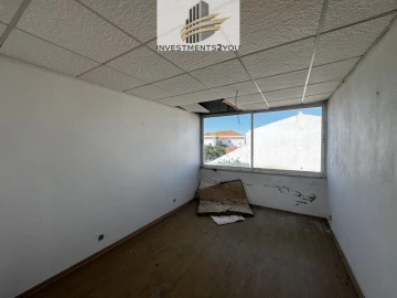 Moradia T7 para Venda em Vieira de Leiria