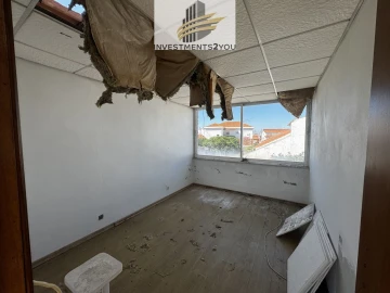 Moradia T7 para Venda em Vieira de Leiria