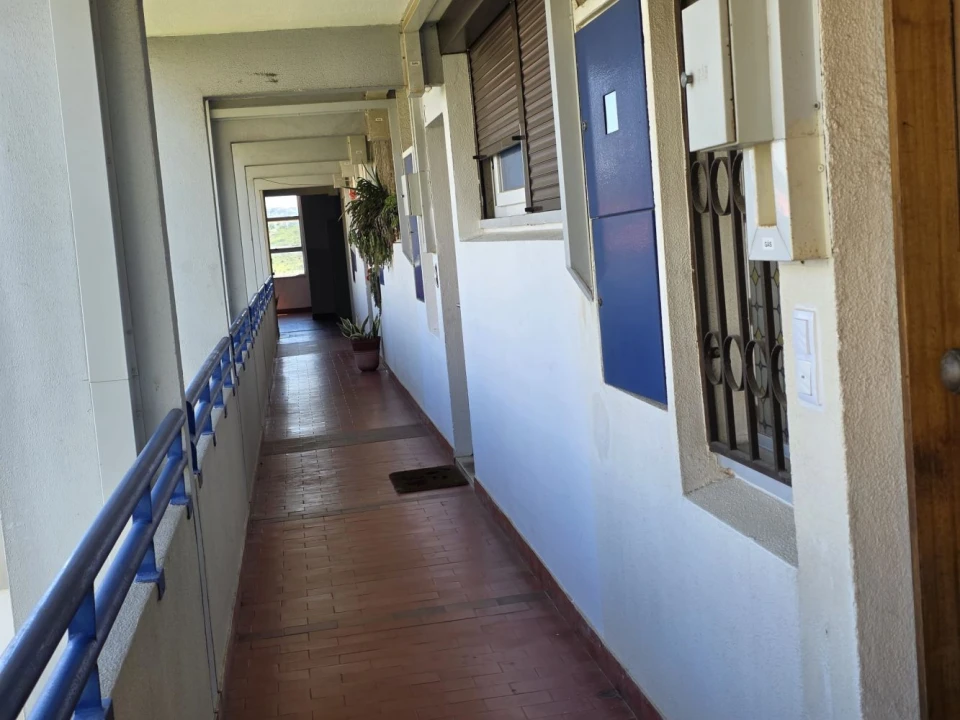 Apartamento T2 para Venda em Odivelas Foto 9