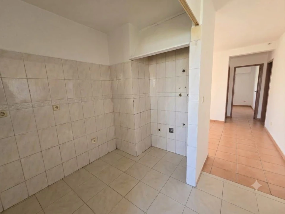Apartamento T2 para Venda em Odivelas Foto 14