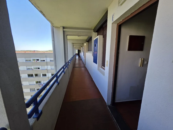 Apartamento T2 para Venda em Odivelas Foto 7
