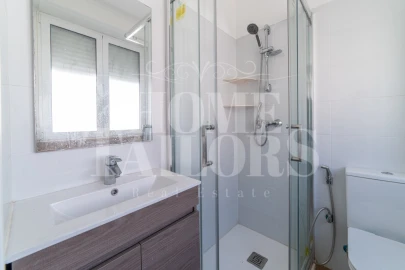 Apartamento T1 para Venda em São Vicente