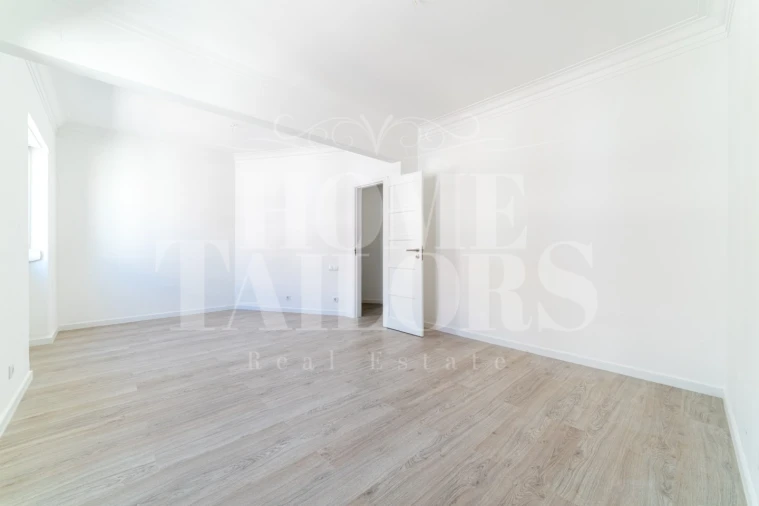 Apartamento T2 para Venda em São Vicente Foto 2