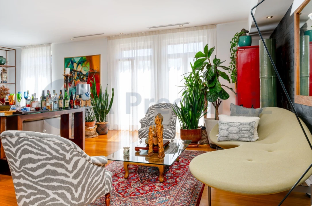 Apartamento T4 para Venda em Avenidas Novas Foto 2