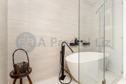 Apartamento T4 para Venda em Avenidas Novas