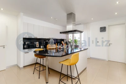Apartamento T4 para Venda em Avenidas Novas