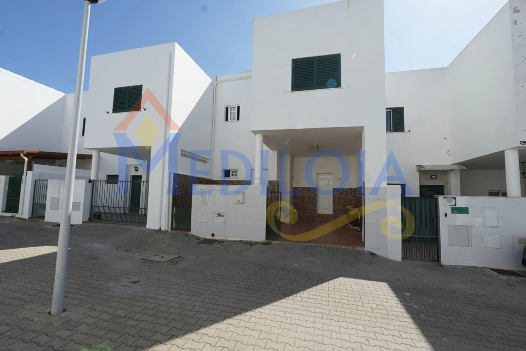 Moradia T3 para Venda em Castro Marim Foto 1