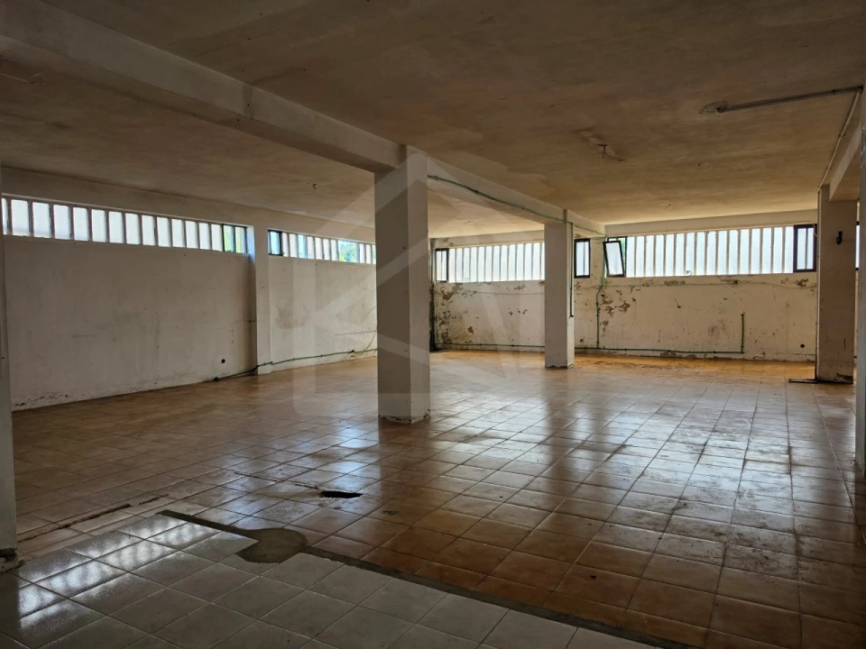 Armazém para Venda em Vila de Cucujães Foto 15
