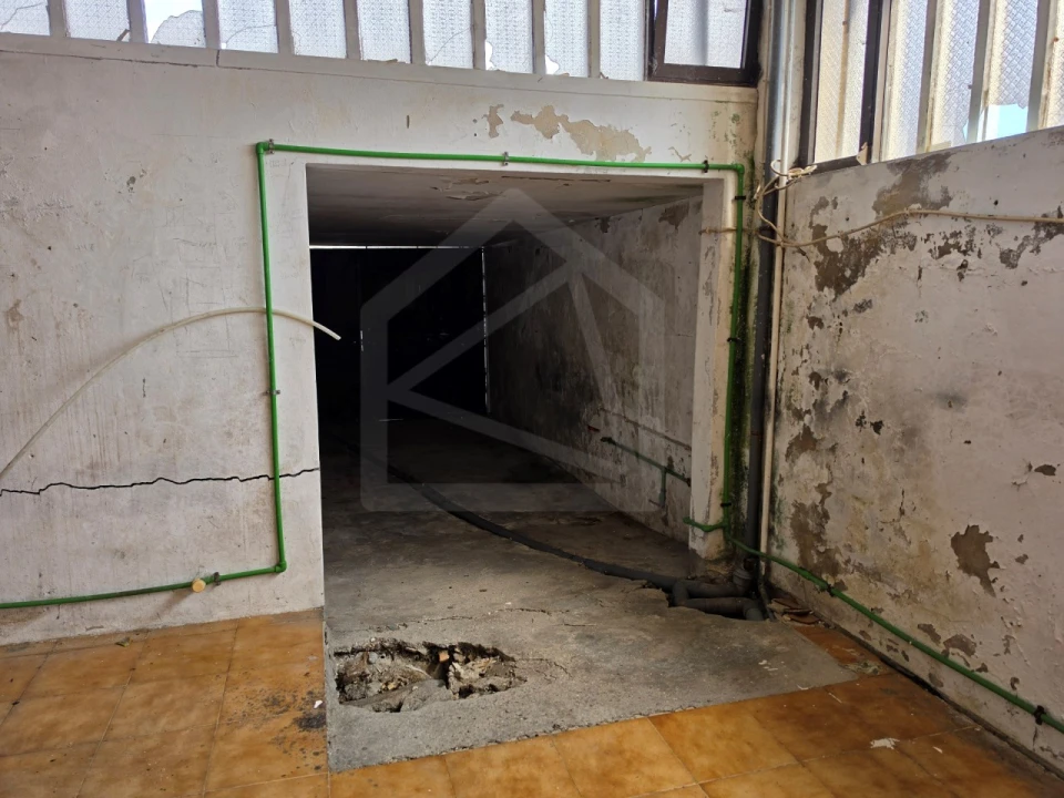 Armazém para Venda em Vila de Cucujães Foto 16