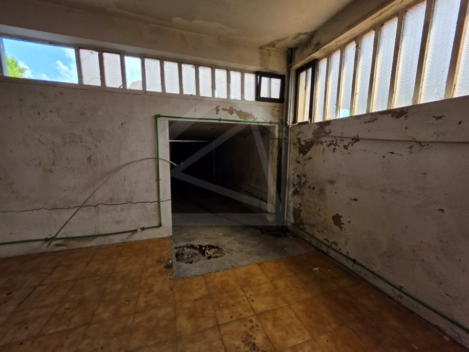 Armazém para Venda em Vila de Cucujães Foto 17