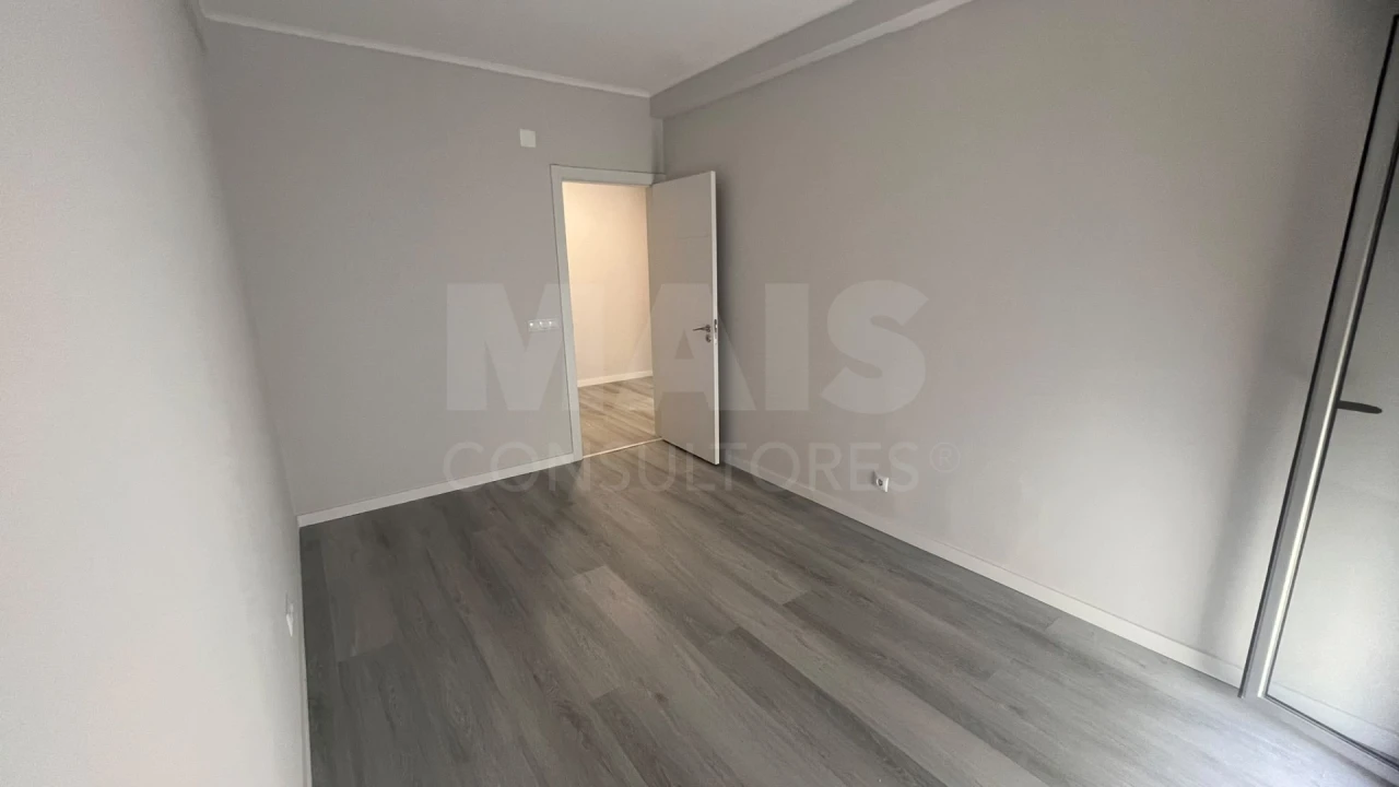 Apartamento T2 para Venda em Oeiras e São Julião da Barra, Paço de Arcos e Caxias Foto 8