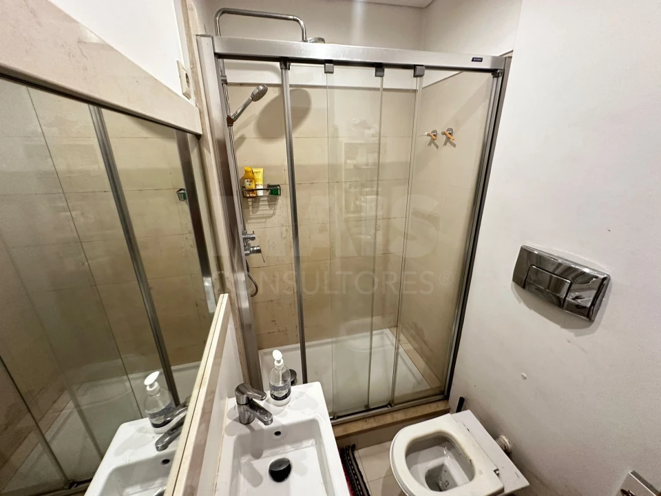Apartamento T1 para Venda em Arroios Foto 10