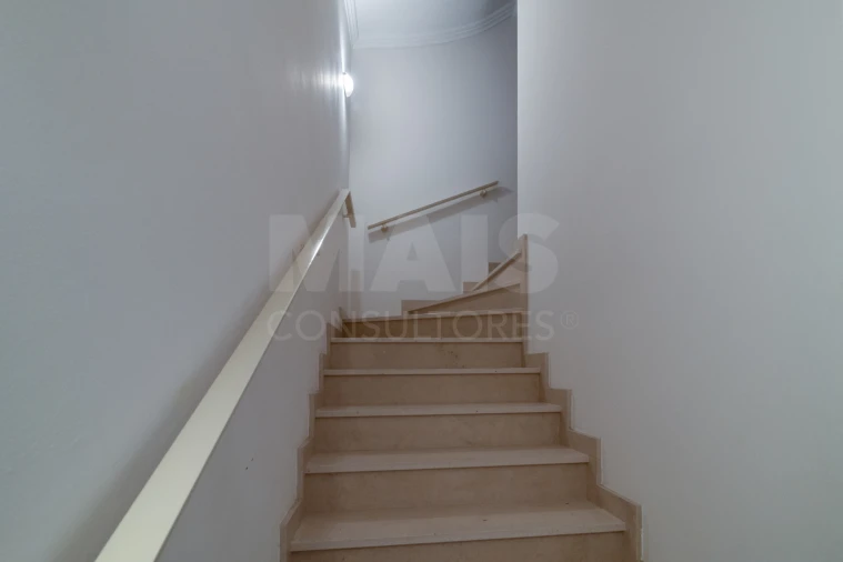 Moradia T3 para Venda em Cacém e São Marcos Foto 4