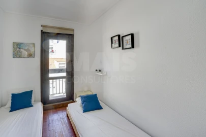 Apartamento T2 para Venda em Sesimbra (Santiago)
