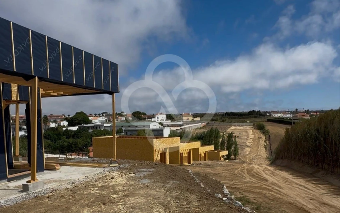Terreno para Venda em Lourinhã e Atalaia Foto 3