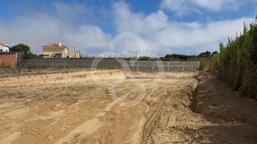 Terreno para Venda em Lourinhã e Atalaia