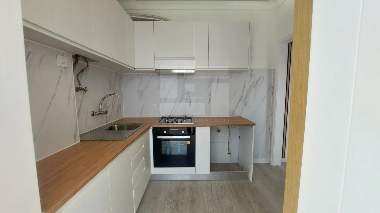 Apartamento T1 para Venda em São Vicente Foto 8