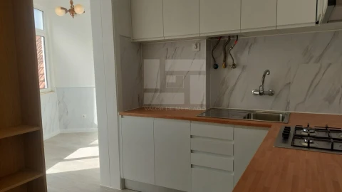 Apartamento T1 para Venda em São Vicente