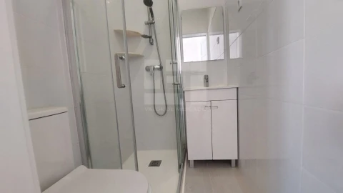 Apartamento T1 para Venda em São Vicente