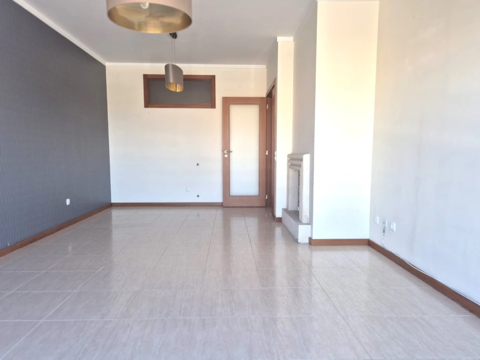 Apartamento T2 para Venda em Vila do Conde Foto 3
