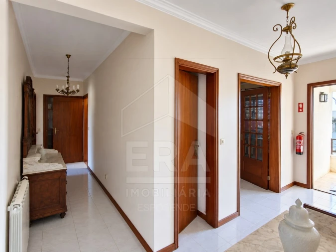 Moradia T3 para Venda em Chafe Foto 7