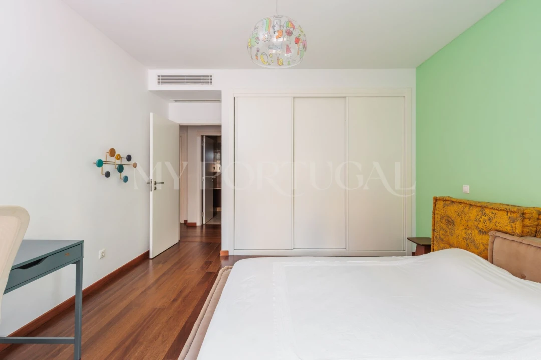 Apartamento T4 para Venda em Oeiras e São Julião da Barra, Paço de Arcos e Caxias Foto 15