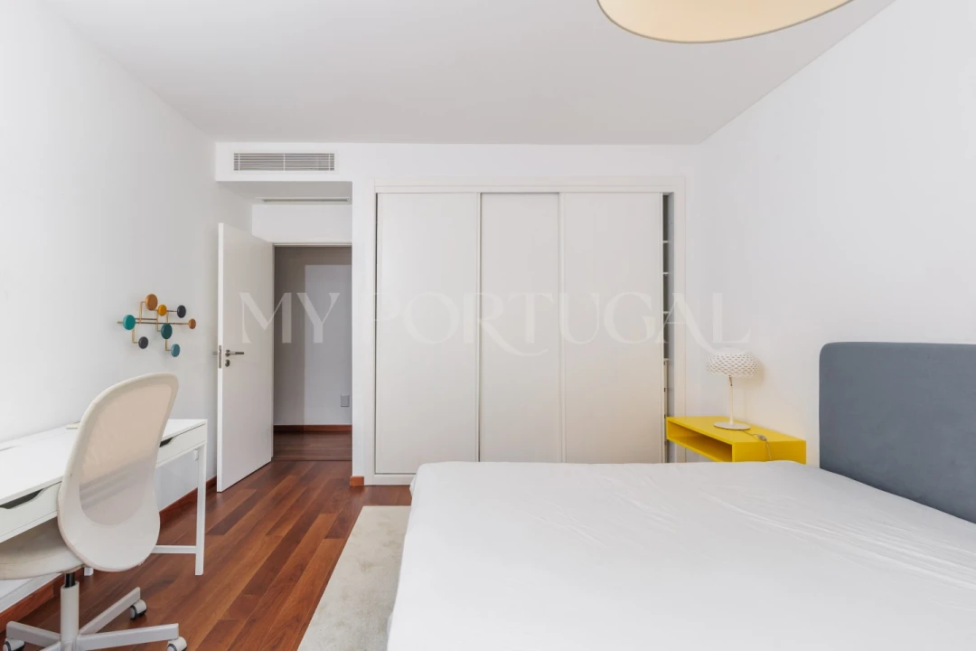 Apartamento T4 para Venda em Oeiras e São Julião da Barra, Paço de Arcos e Caxias Foto 17