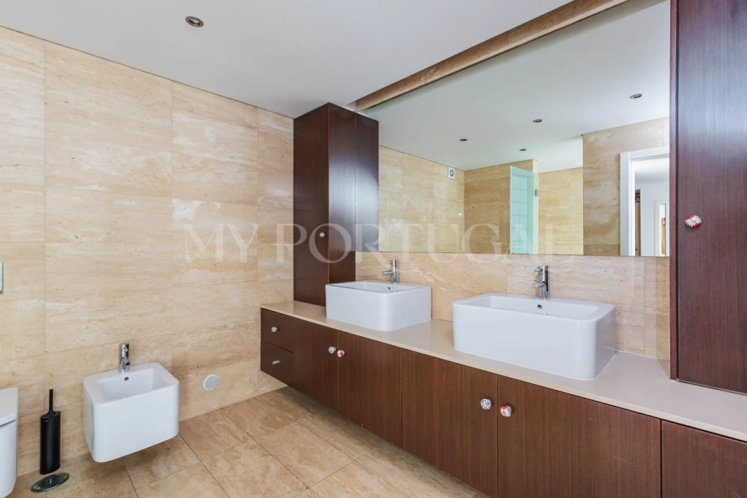 Apartamento T4 para Venda em Oeiras e São Julião da Barra, Paço de Arcos e Caxias Foto 24