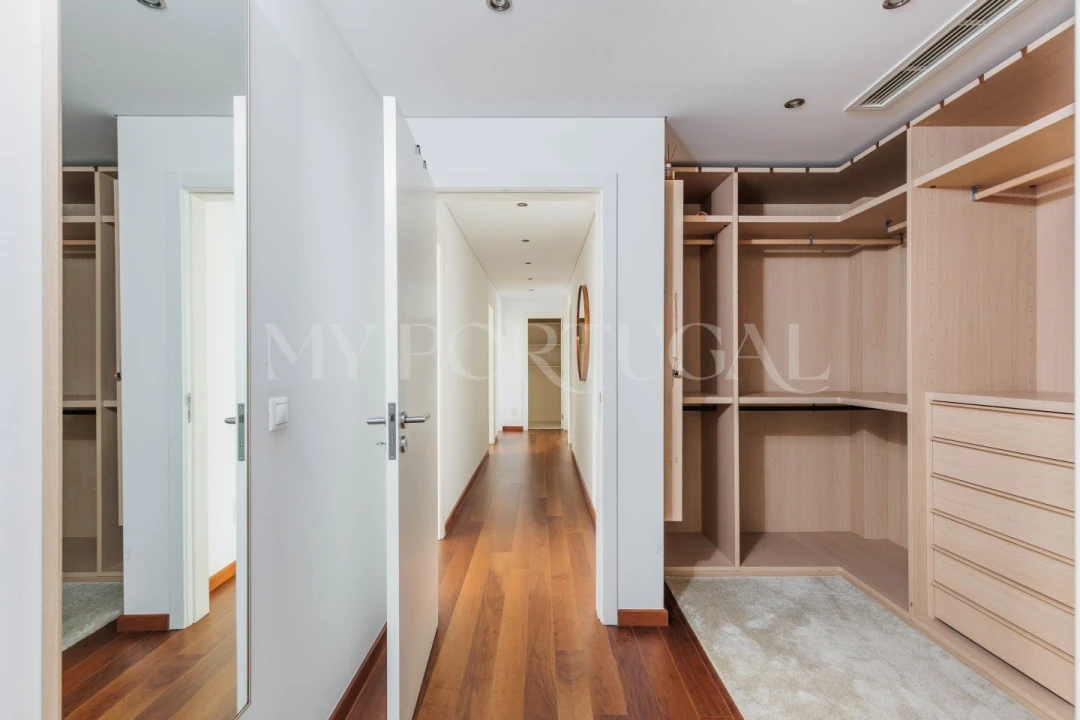 Apartamento T4 para Venda em Oeiras e São Julião da Barra, Paço de Arcos e Caxias Foto 26