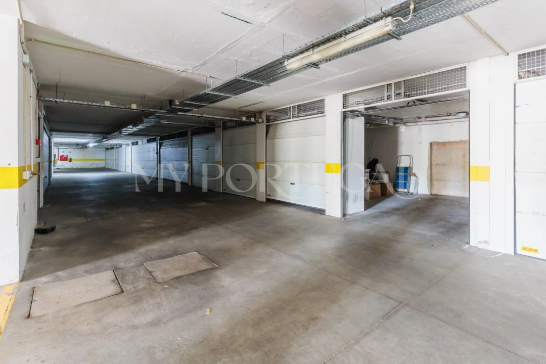 Apartamento T4 para Venda em Oeiras e São Julião da Barra, Paço de Arcos e Caxias Foto 32