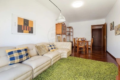 Apartamento T3 para Arrendamento em Marvila