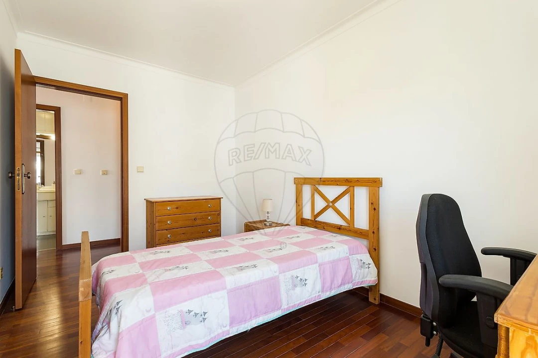 Apartamento T3 para Arrendamento em Marvila Foto 11