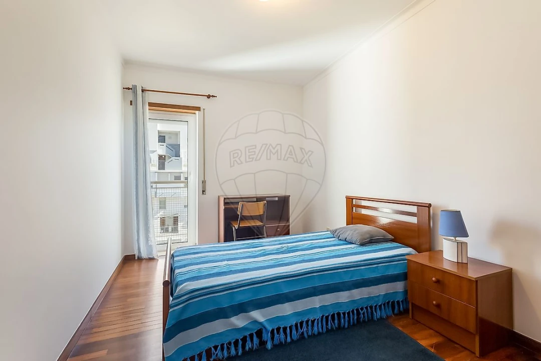 Apartamento T3 para Arrendamento em Marvila Foto 13