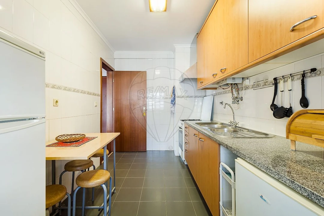 Apartamento T3 para Arrendamento em Marvila Foto 6