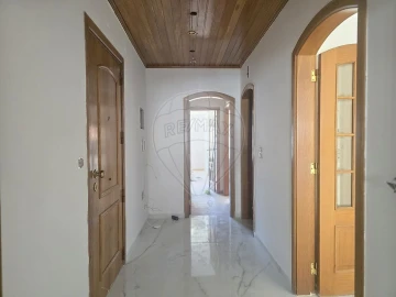 Apartamento T2 para Venda em Queluz e Belas