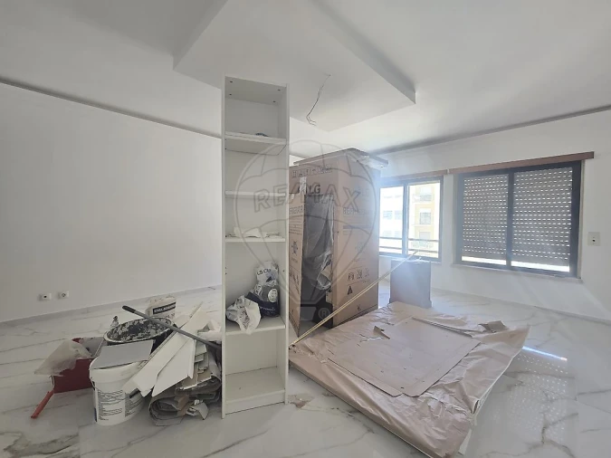 Apartamento T2 para Venda em Queluz e Belas Foto 11