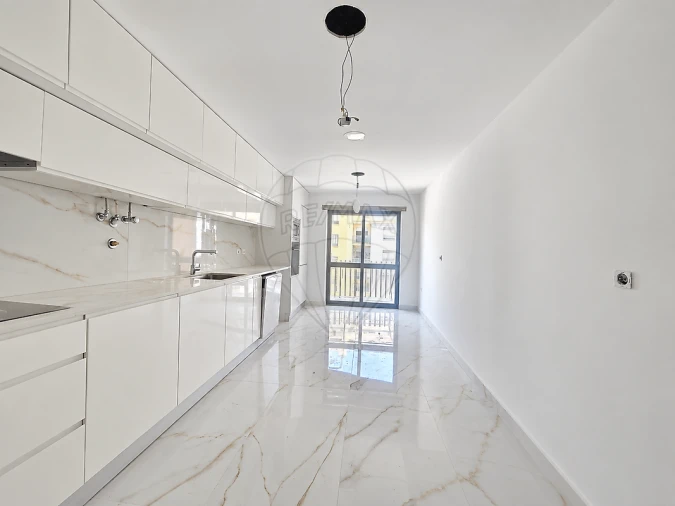Apartamento T2 para Venda em Queluz e Belas Foto 2