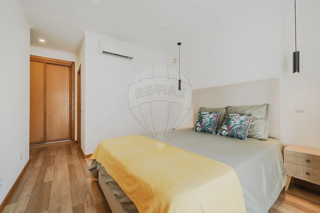 Apartamento T3 para Venda em Vila Franca de Xira Foto 17