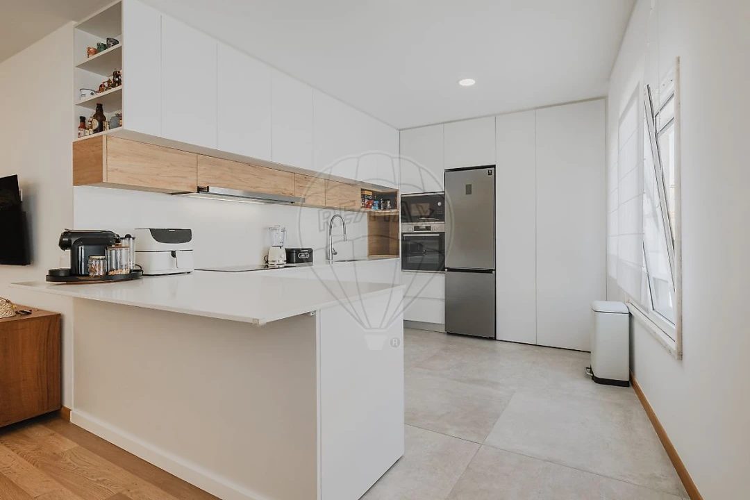 Apartamento T3 para Venda em Vila Franca de Xira Foto 7