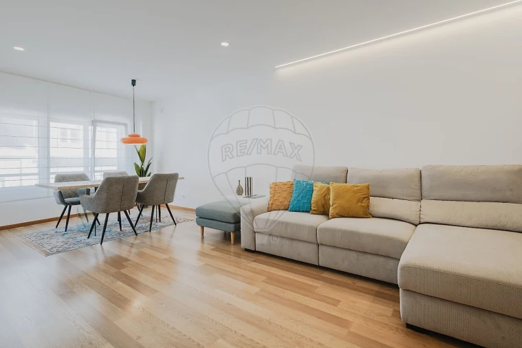 Apartamento T3 para Venda em Vila Franca de Xira Foto 2