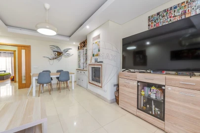 Apartamento T2 para Venda em Gambia-Pontes-Alto da Guerra