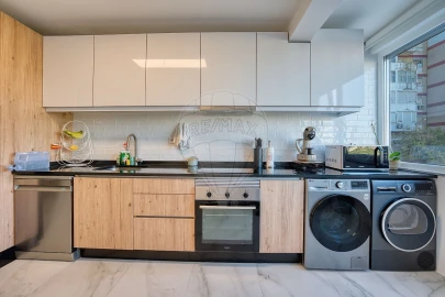 Apartamento T3 para Venda em Marvila, Ribeira Santarém, São Salvador, São Nicolau