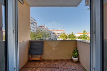 Apartamento T3 para Venda em Marvila, Ribeira Santarém, São Salvador, São Nicolau