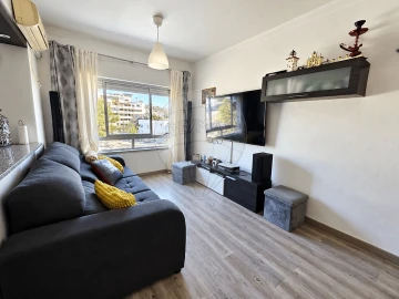 Apartamento T3 para Venda em Marvila, Ribeira Santarém, São Salvador, São Nicolau