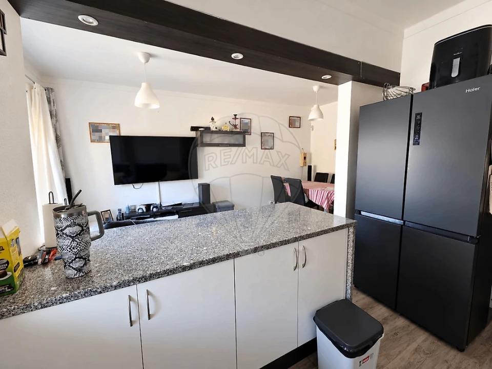 Apartamento T3 para Venda em Marvila, Ribeira Santarém, São Salvador, São Nicolau Foto 1
