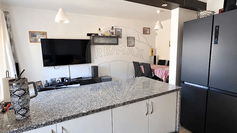 Apartamento T3 para Venda em Marvila, Ribeira Santarém, São Salvador, São Nicolau