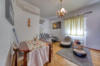 Apartamento T4 para Arrendamento em Pernes