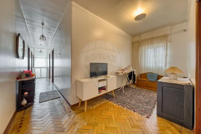 Apartamento T4 para Arrendamento em Pernes