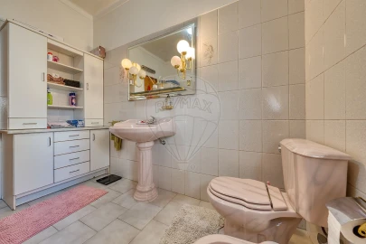 Apartamento T4 para Arrendamento em Pernes